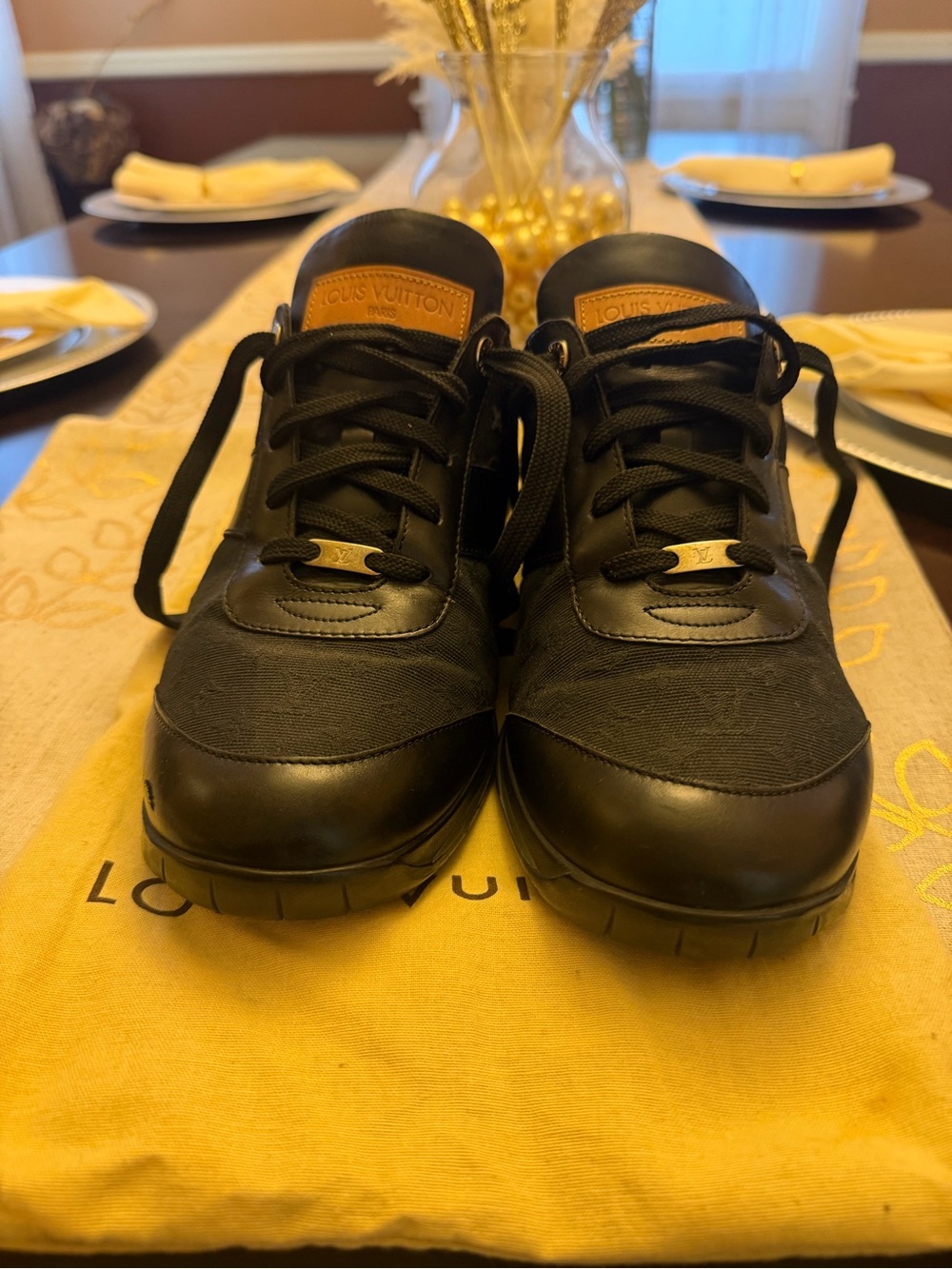 Louis Vuitton Men’s Black Casual Sneakers